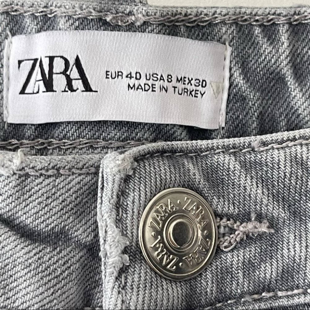❌SOLD❌ 𝅺Zara high rise slim straight grey jeans distressed women's size 8 - Picture 9 of 13